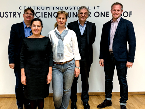 Die Referenten des Workshops: Prof. Dr. Volker Lohweg, Prof. Dr. Helene Dörksen, Prof. Dr. Anja Kröger-Brinkmann, Prof. Dr. Gerd Kutz und Prof. Dr. Philipp Bruland (v.l.n.r.)