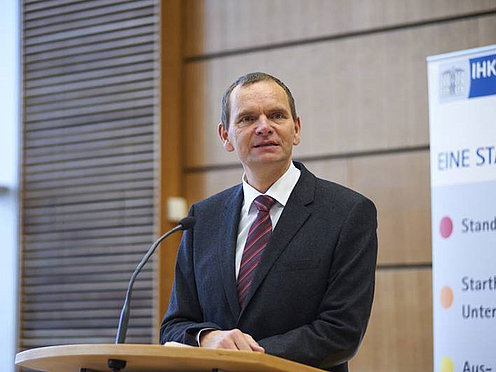 2016 Jürgen Krahl Jürgen Krahl am Rednerpult