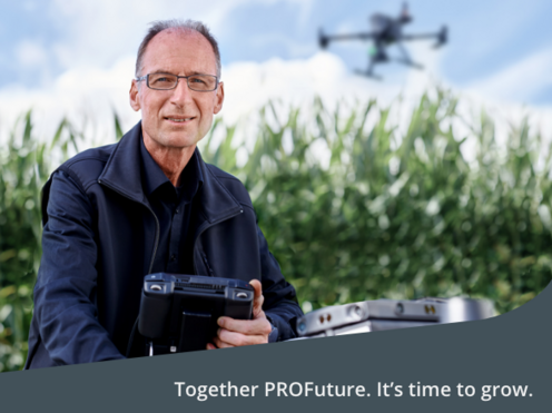 Bild von Prof. Dr. Wrenger mit Schriftzug: It's time to grow.