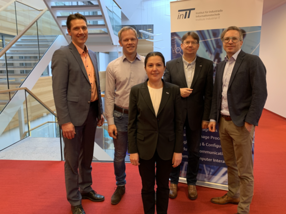 Prof. Henning Trsek, Prof. Philipp Bruland, Prof. Helene Dörksen, Institutsleiter Prof. Volker Lohweg, stellv. Institutsleiter Prof. Carsten Röcker (v.l.n.r.)
