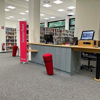 Standort Lemgo, Raum 1.118 - Bibliothek und Service-Point