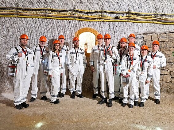 Gruppenfoto im Bergwerk