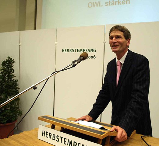 Grafik: Prof. Dr. Nikolaus Risch: "OWL stärken"