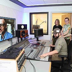 The studios in the media production building are equipped with state-of-the-art technology.