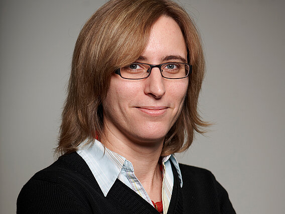 Portrait von Professorin Katja Frühwald-König