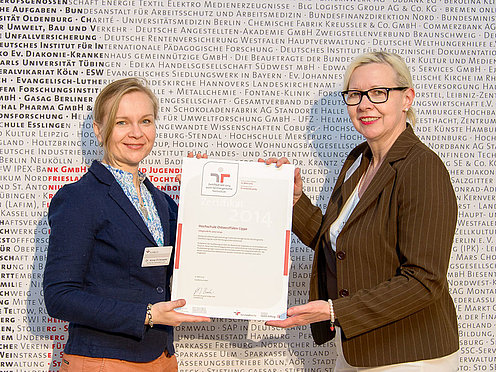 2014 Hochschule OWL erhält Zertifikat zum audit Familiengerechte Hochschule 2014 Hochschule OWL erhält Zertifikat zum audit Familiengerechte Hochschule
