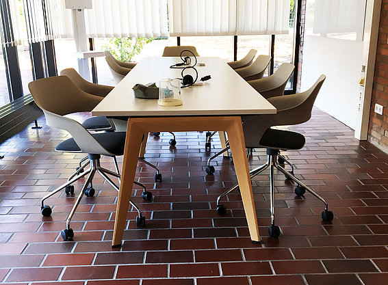 Gruppenarbeitsraum: Platz für 8 Personen