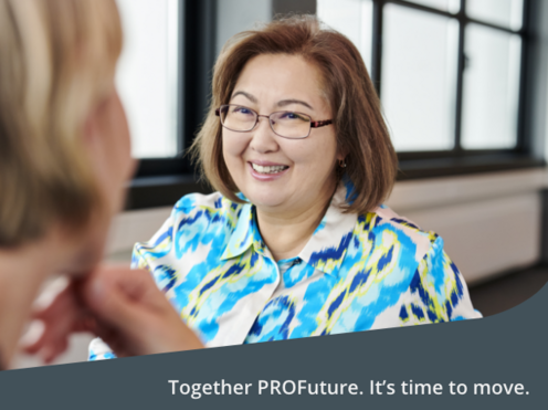 Bild von Prof.in Dr. Gaisina mit Schriftzug: It's time to move.