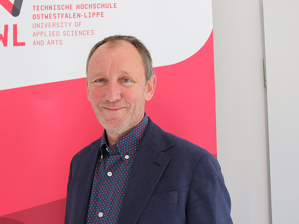 Neu berufen Professor Hake lehrt Hochschuldidaktik TH OWL