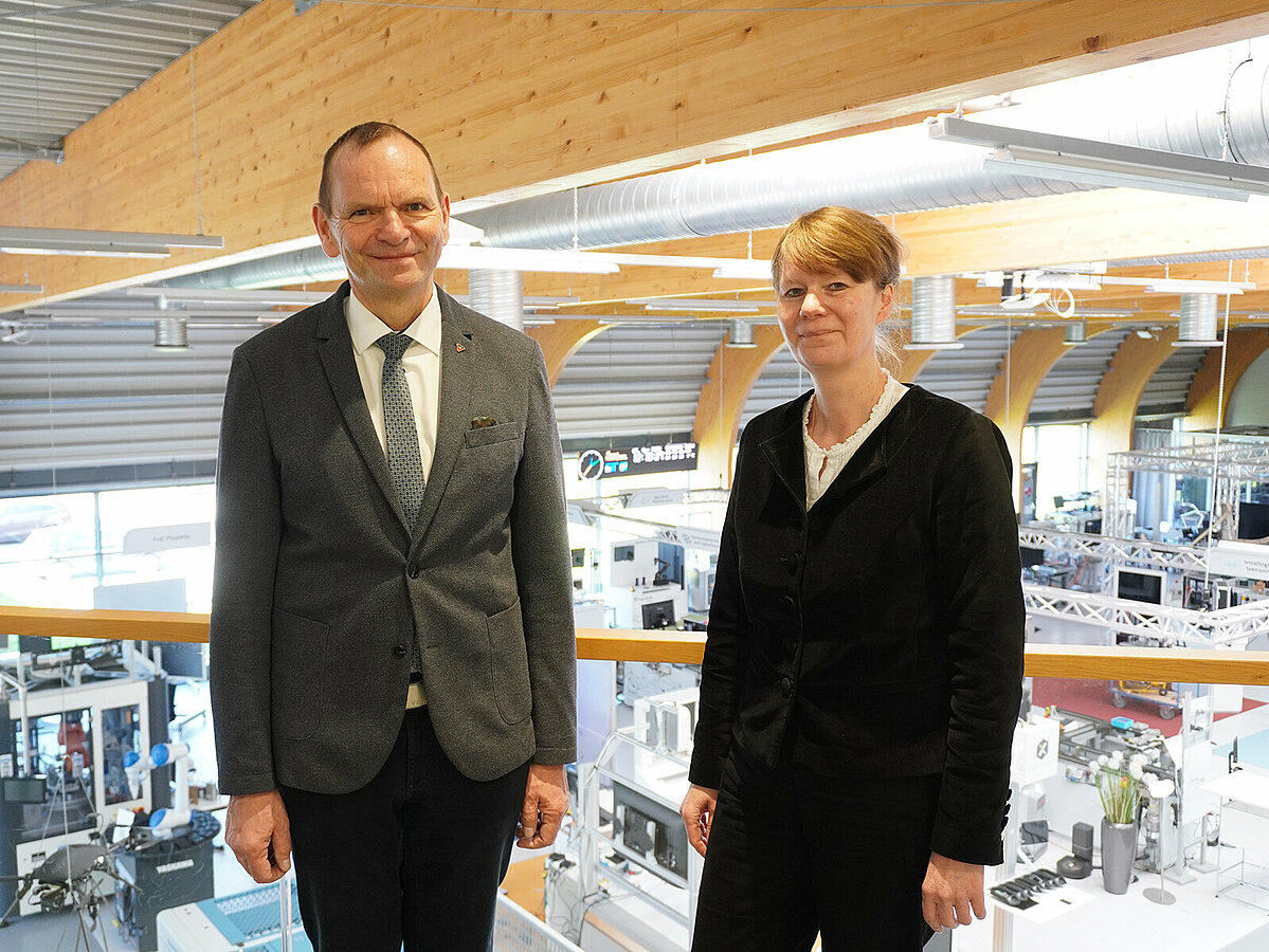 PTB-Präsidiumsmitglied Dr. Annette Röttger beeindruckt vom ...