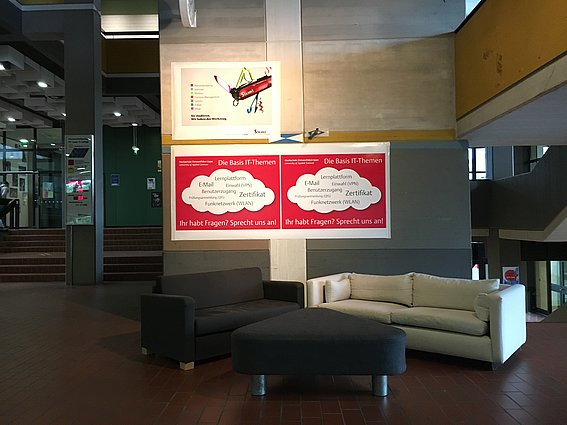 Informationsstand am Standort Lemgo