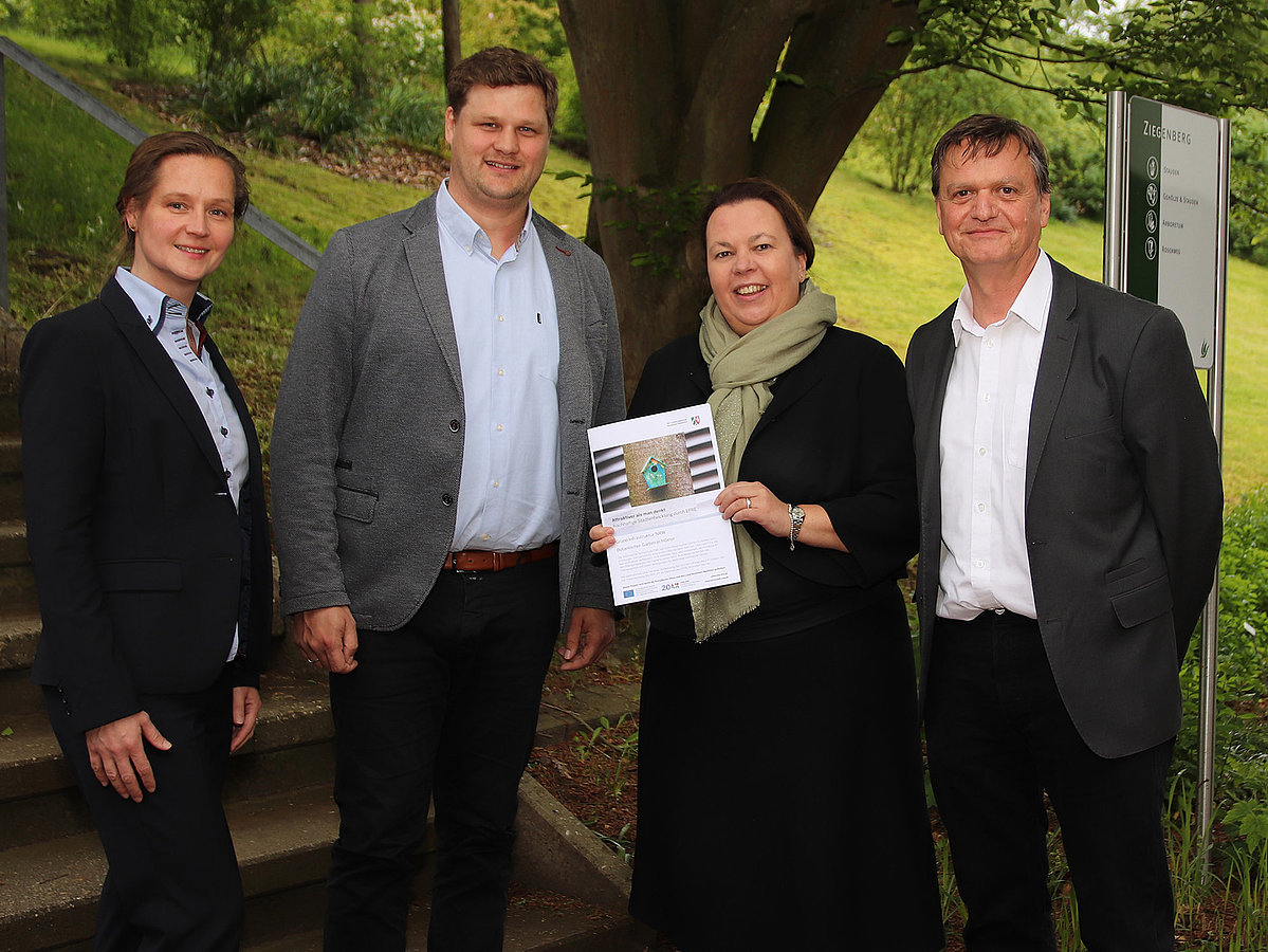 TH OWL: NRW-Umweltministerin unterstützt Standort Höxter ...